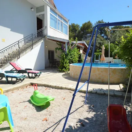 Holiday home Holiday Mira Brodarica (Sibenik-Knin)