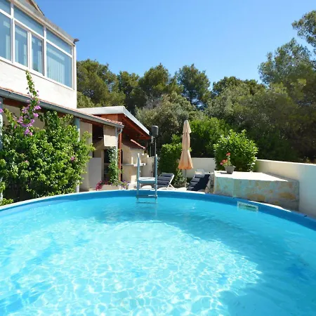 Holiday Mira Holiday home Brodarica (Sibenik-Knin)